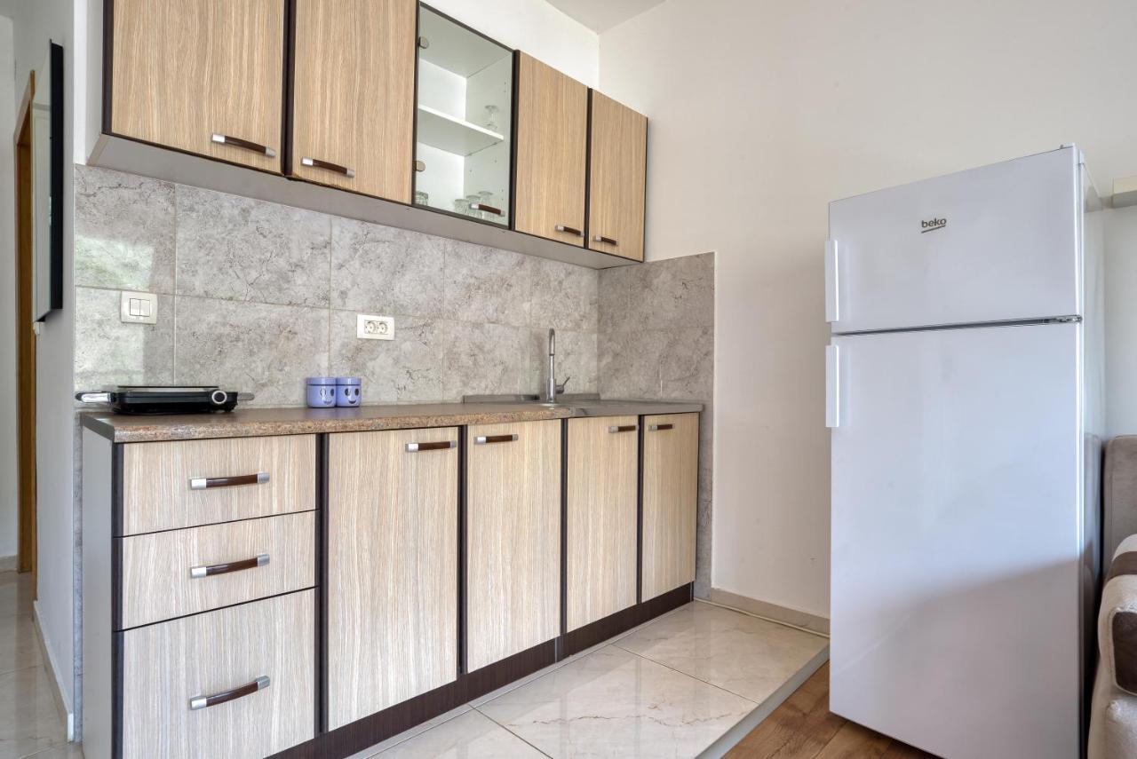 Apartmani Cukic Rafailovici Budva Exteriör bild