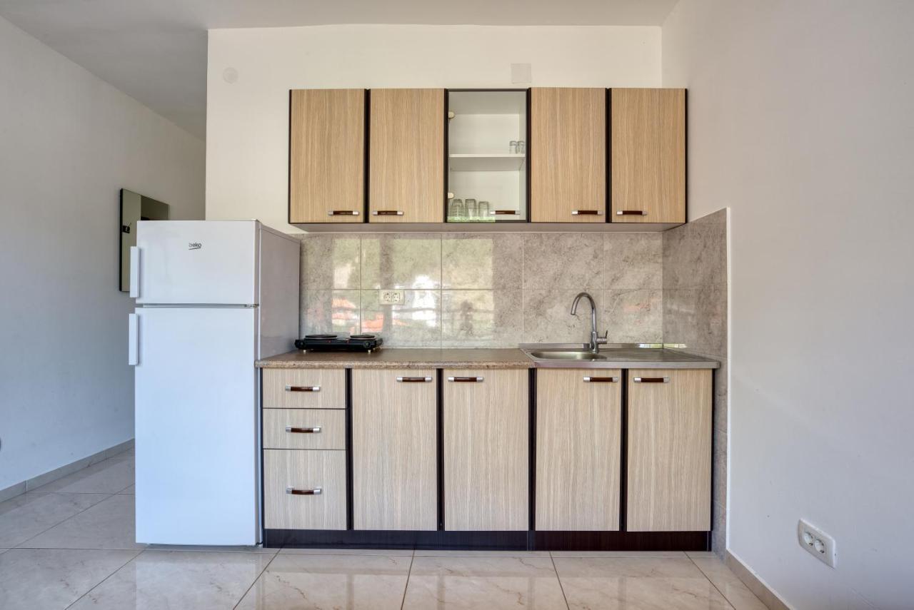 Apartmani Cukic Rafailovici Budva Exteriör bild